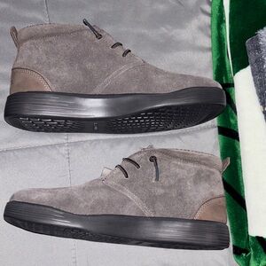 Men's Gray Suede Chukka Hey Dude Boots size 8